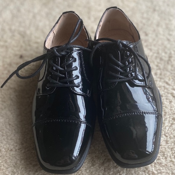 COPY - Florsheim boys dress shoes - Picture 4 of 7
